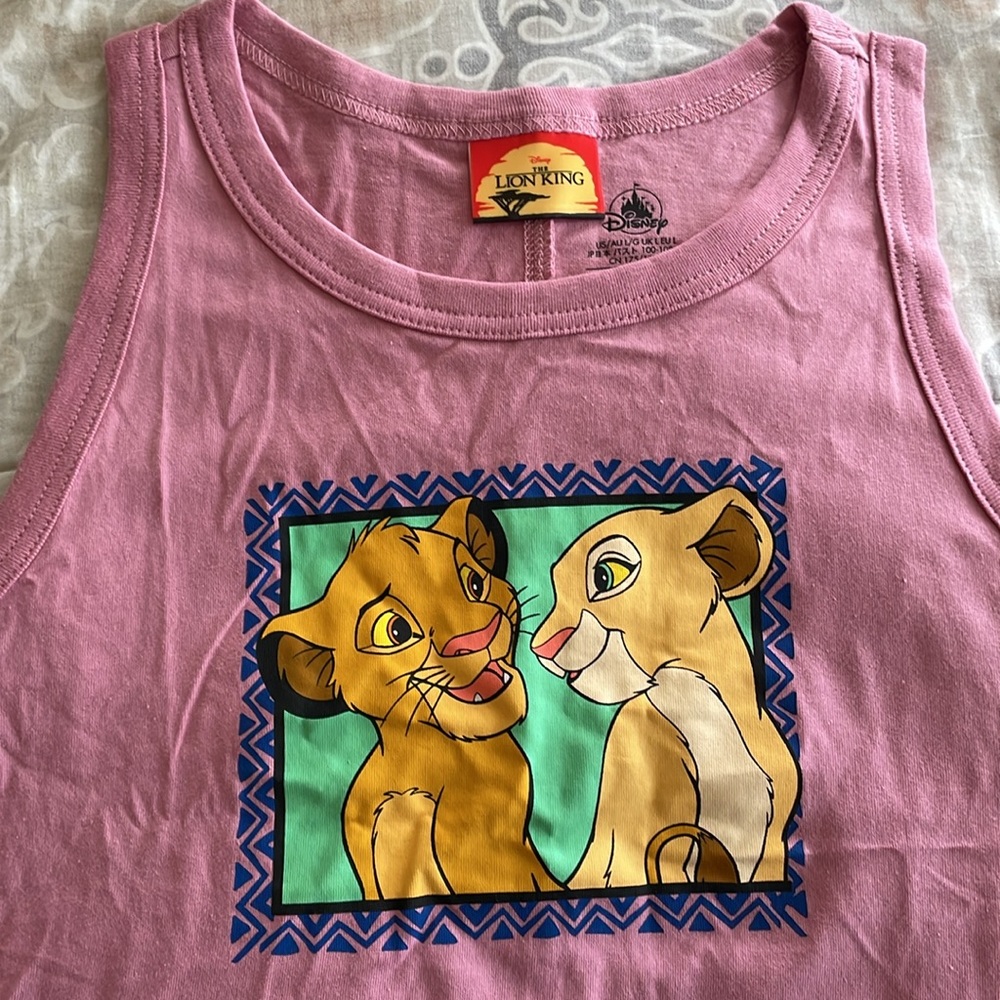 Disney Top - Picture 2 of 8